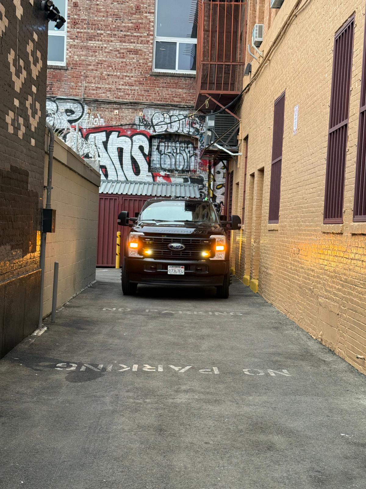 Grease recycling service in Los Angeles providing free used cooking oil collection and compliant storage solutions for restaurants and commercial kitchens.